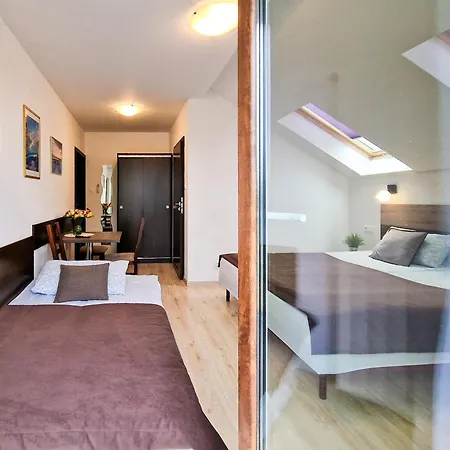 Sarema Guest house *