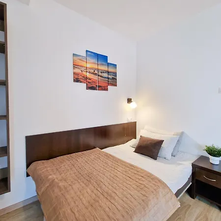 Sarema Guest house *