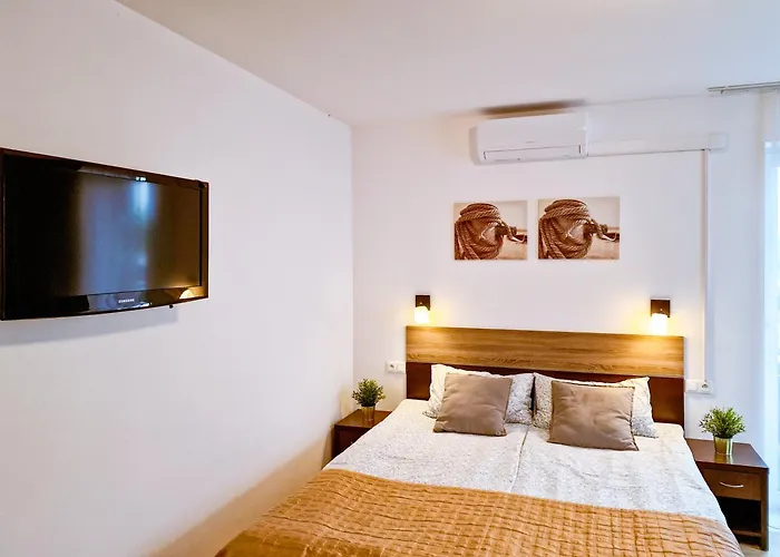 Sarema Pensión Chłopy